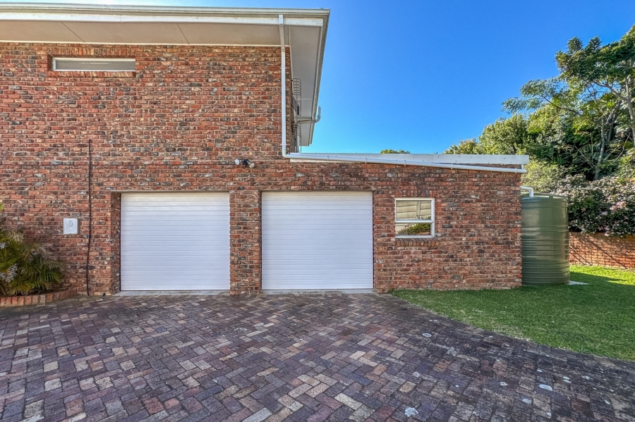 4 Bedroom Property for Sale in Walmer Heights Eastern Cape